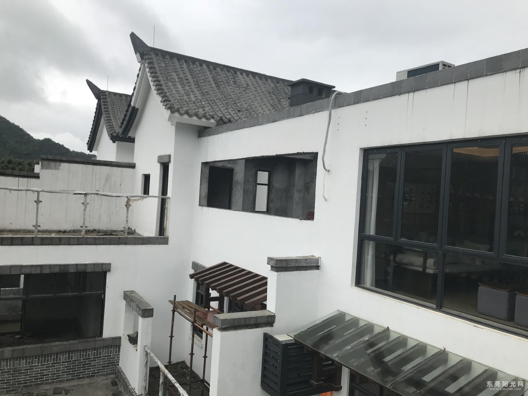 奥园英德心花小镇复古四合院别墅占地128平带豪装.